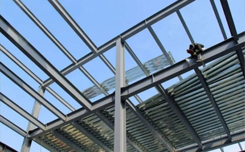 金塔金塔钢结构加工中的切割与钻孔精度控制要点